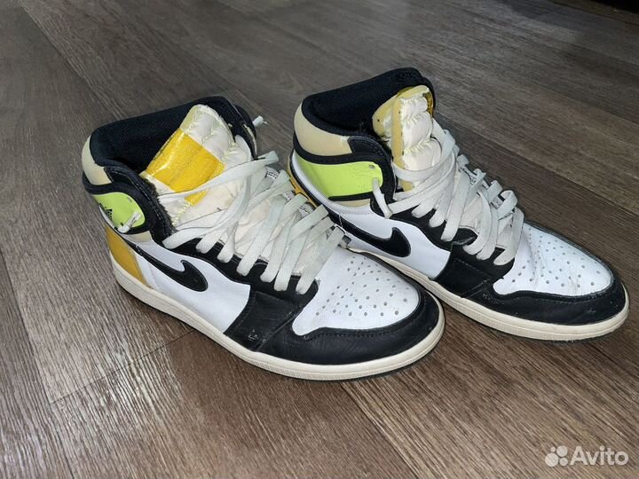 Кроссовки nike air jordan 1 retro volt оригинал