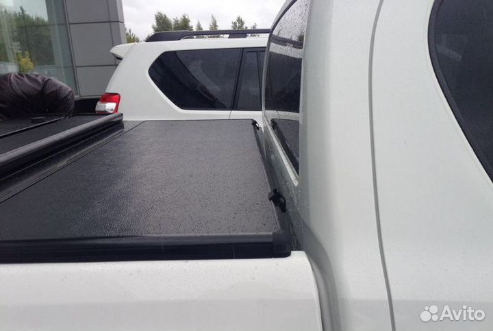 Крышка в кузов Toyota Hilux 2016-2022 3х секционна