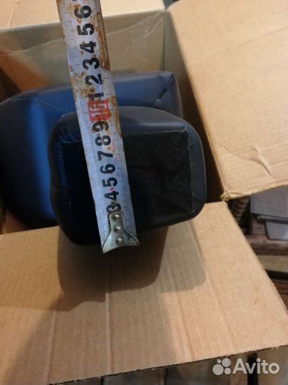 Подлокотник