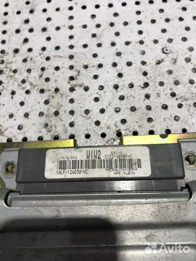 Блок управления двс Mazda MPV