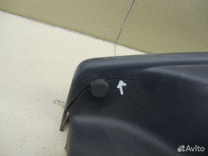 Обшивка двери багажника Duster 2012