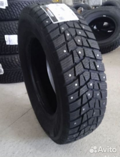 Hankook Winter I'Pike LV RW15 225/70 R15C 112R