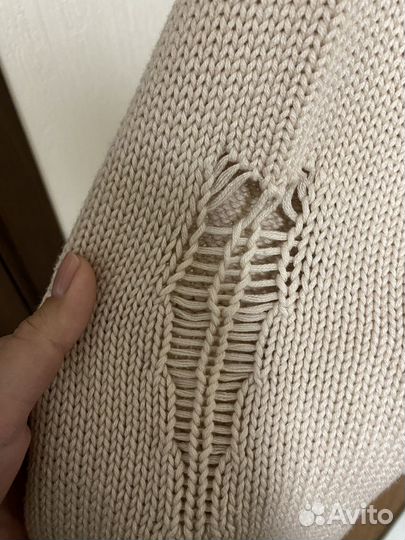 Свитер