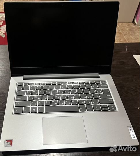Lenovo IdeaPad Slim 1-14AST-05