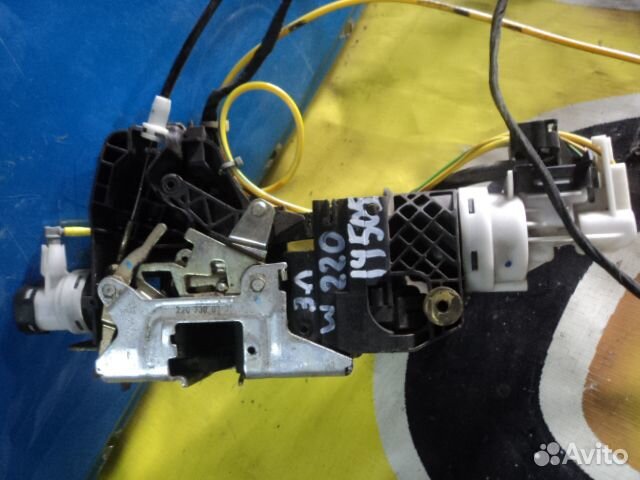 Замок двери задний левый Mercedes w220 Мерседес