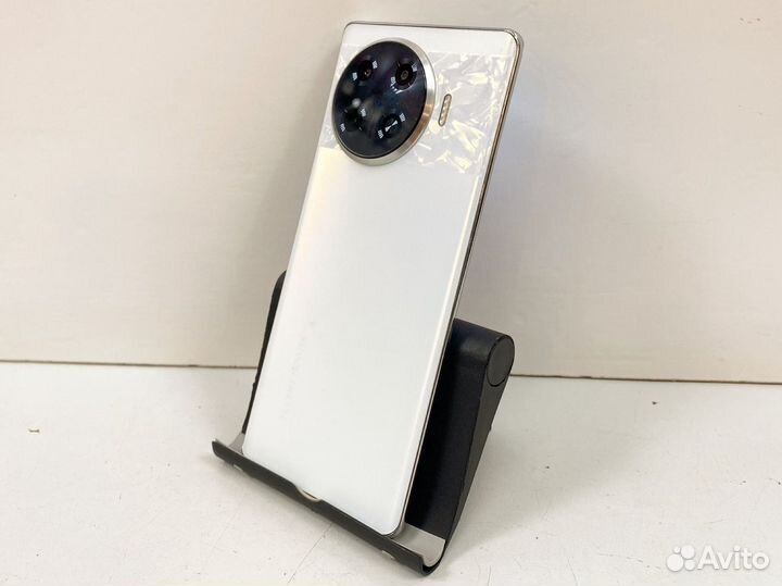 TECNO Spark 20 Pro+, 8/256 ГБ