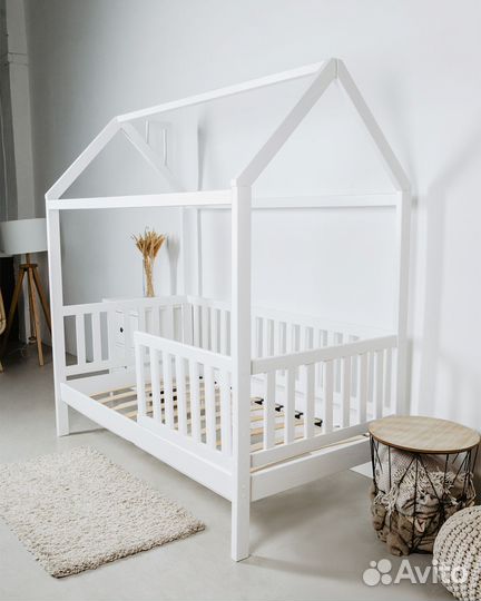 Детская кровать Домик