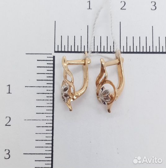 Золотые серьги с бриллиантами