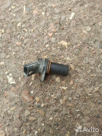 Датчик положения коленвала Опель Корса Д 1,0 1,2