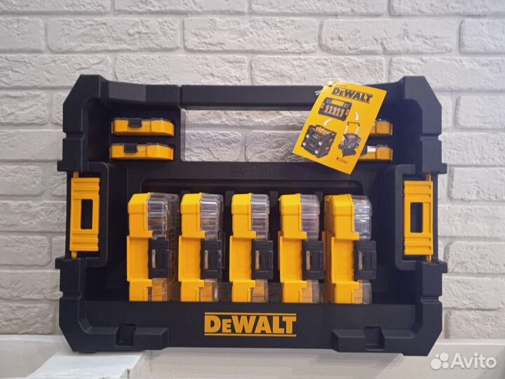 Ящик DeWalt tstak DT70716-QZ