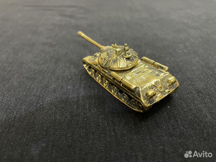 Танк ис-3 (бронза) 1945-1946