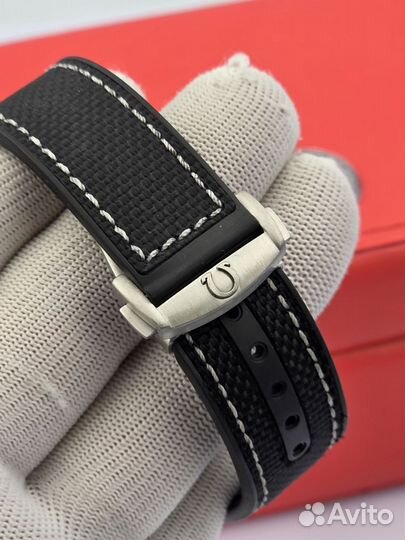 Наручные часы omega