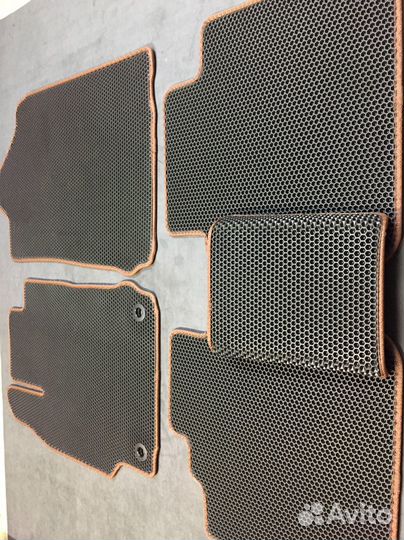 Автоковрики EVA для Toyota Camry (2012-2017)