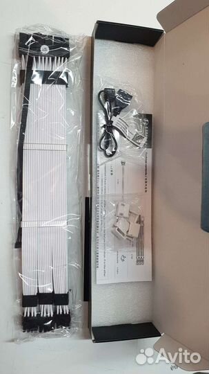 Удлинитель Lian LI Strimer Plus V2 Triple 8 PIN