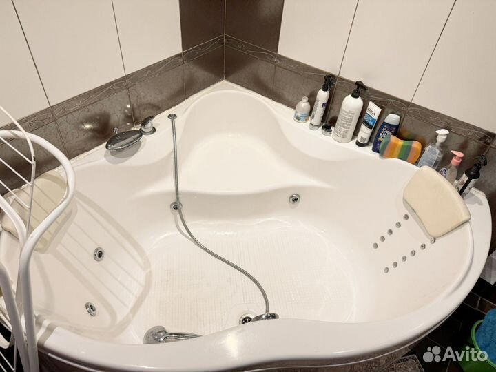 Ванная акриловая 135*135