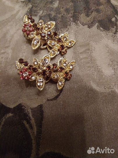 Заколки для волос