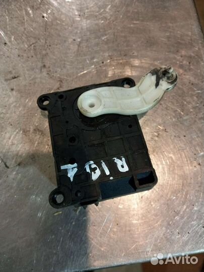 Сервопривод печки Kia Rio1