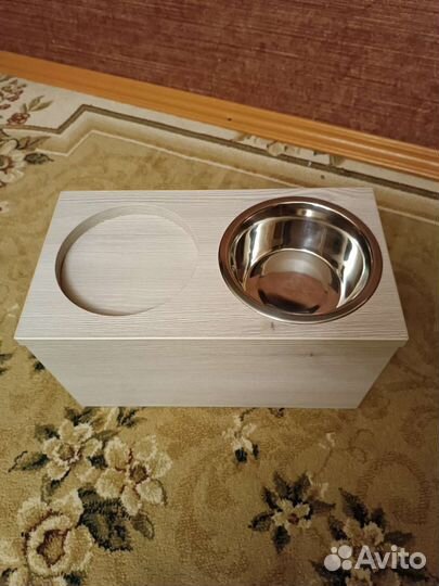 Миски для собак и крупных кошек на подставке