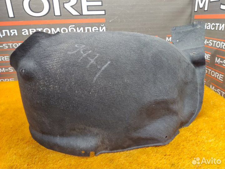 Подкрылок передний правый Volkswagen Touareg 7L