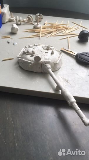 Танки из скульптурного пластилиа (на заказ)