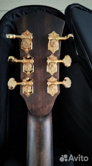 Акустическая гитара цельномассивная
