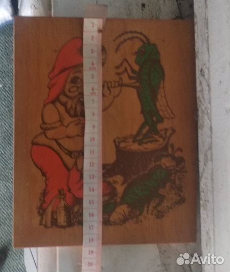 Панно Гном и кузнечик, дерево СССР, 70-е