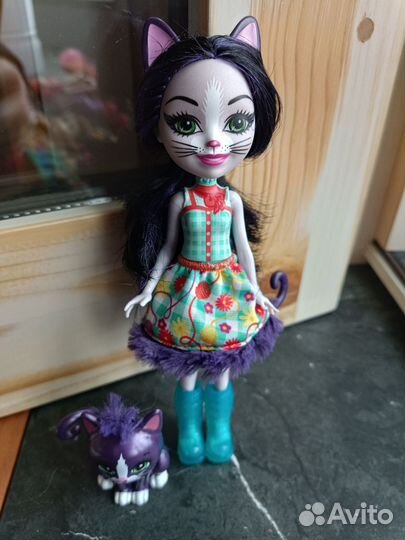 Куклы enchantimals разные