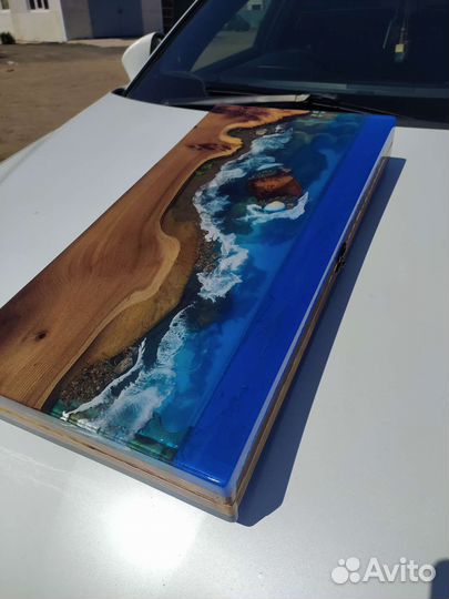 Изделия из массива и эпоксидной смолы