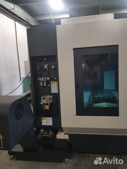 Вертикальный фрезерный станок Millinger V850L