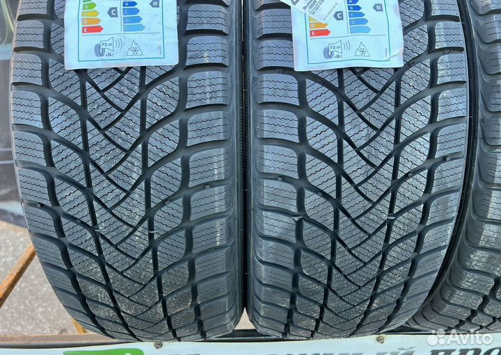 Landsail Winter Lander 215/55 R17 94V