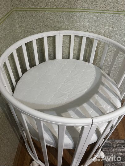 Кроватка для новорожденных