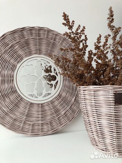 Кашпо плетеное