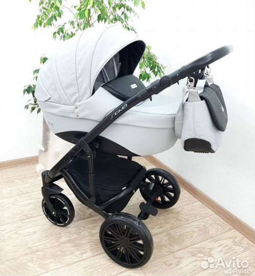 Коляска фирмы Riko 3v1 ecco