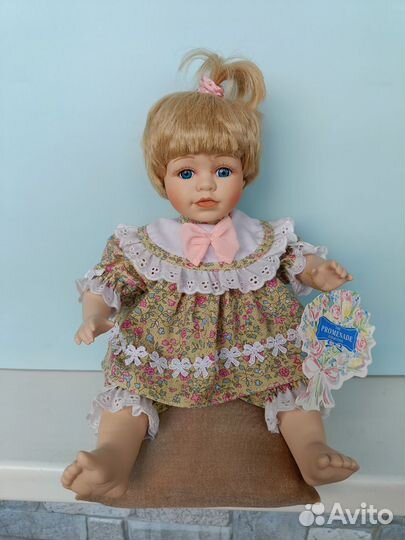 Кукла фарфоровая Англия