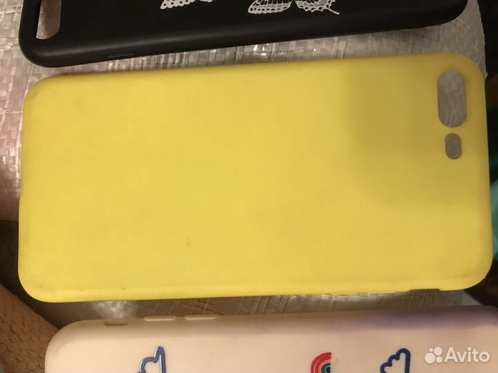 Чехлы на iPhone 7plus и один на 6/6s