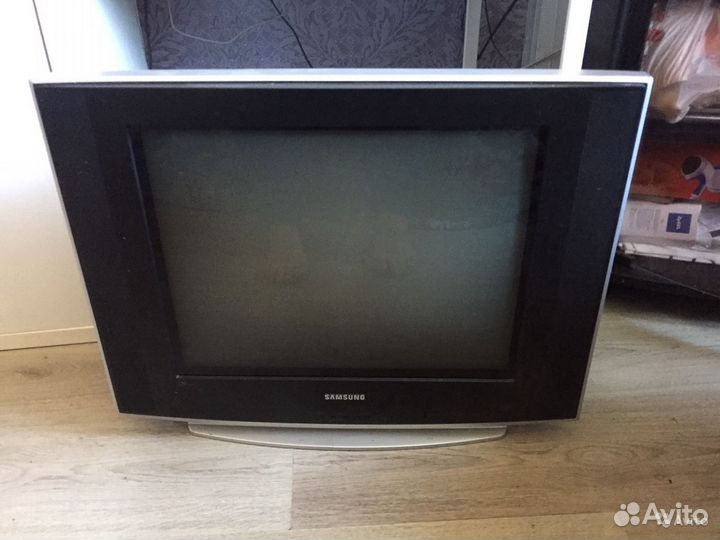 Телевизор samsung