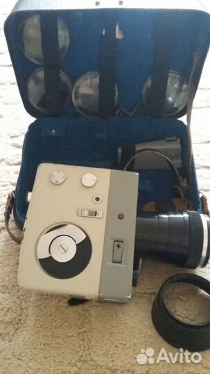 Советская кинокамера 
