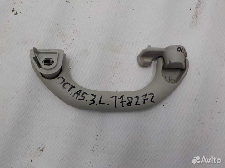 Ручка в салоне skoda octavia A5 задняя левая