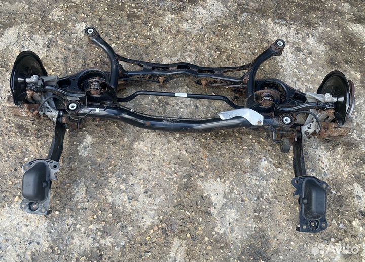 Volkswagen Passat B7 Задний подрамник балка в сбор