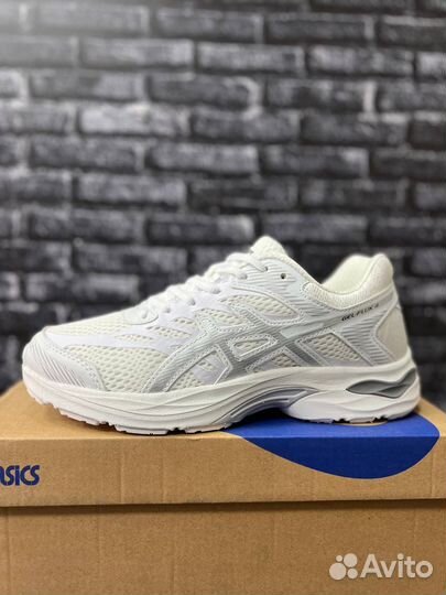 Кроссовки Asics Gel Kahana