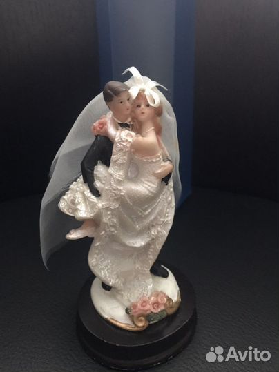 Свадебная статуэтка