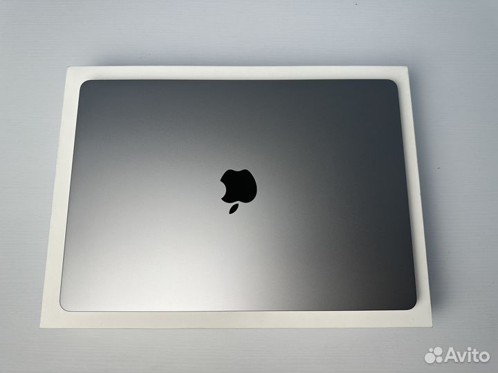 MacBook Air 15 2024 M3 256Gb Gray, 28 циклов