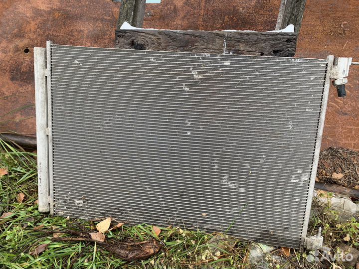 Радиатор кондиционера Mercedes