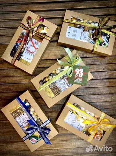 Подарок Мини-презент с чаем и сладостями