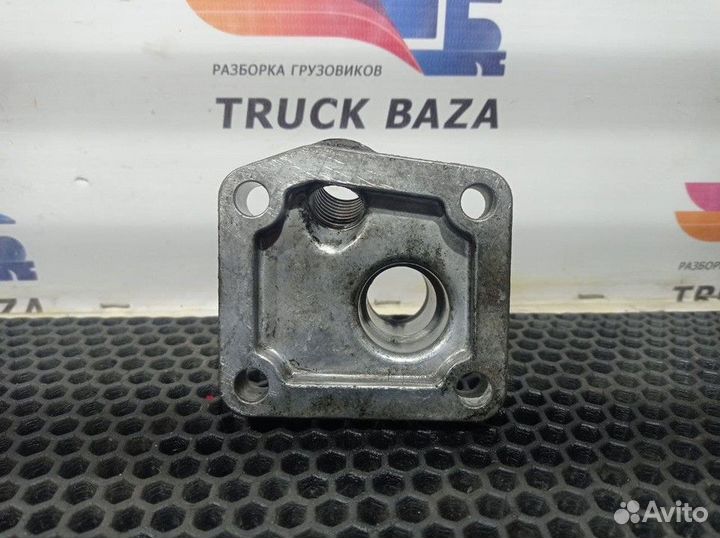 Фланец под масляный щуп