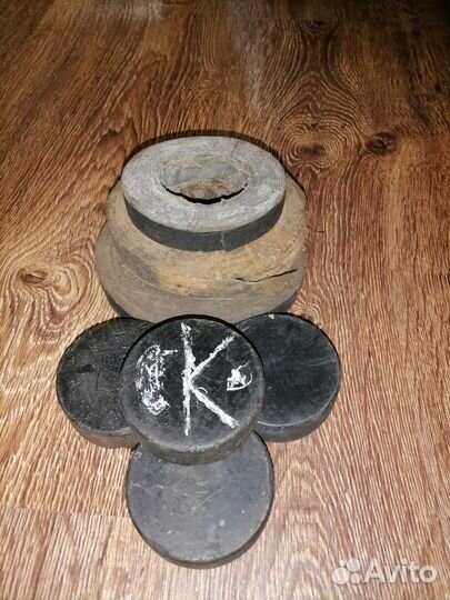 Шайба хоккейная бу