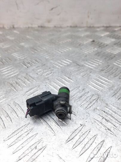 Форсунка Seat Ibiza хэтчбэк 3 дв. 1.2 AZQ 2004