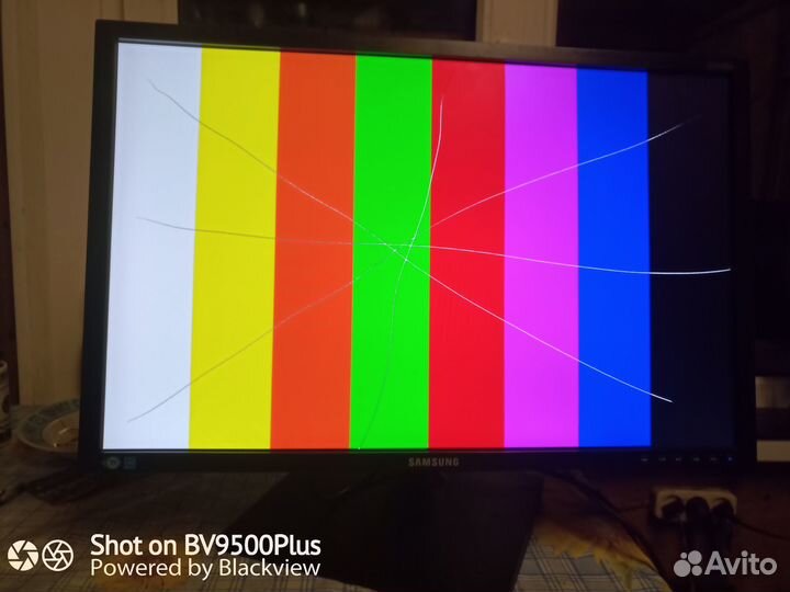 Мониторы на запчасти-матрицы битые