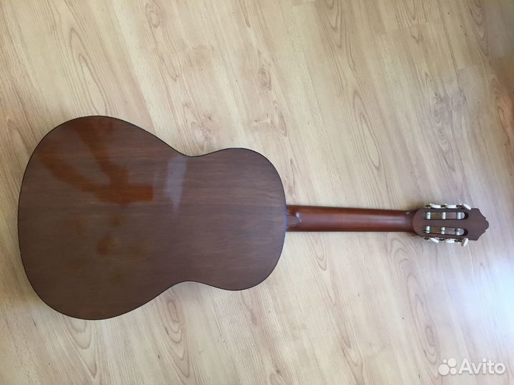 Классическая гитара Yamaha C40