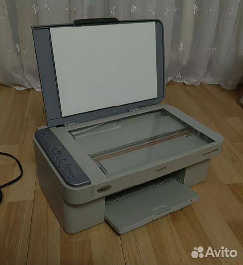 Цветной струйный принтер epson